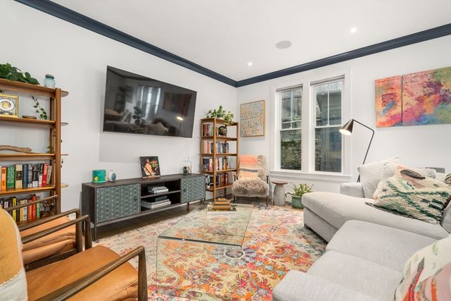 5 Caspian Way U:2, Boston, MA 02125