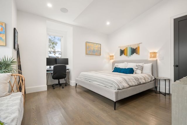 5 Caspian Way U:2, Boston, MA 02125