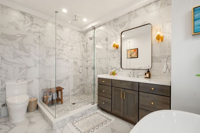 5 Caspian Way U:2, Boston, MA 02125