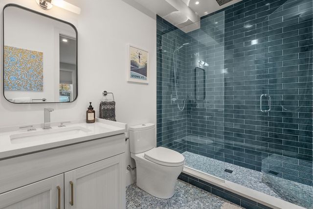 5 Caspian Way U:2, Boston, MA 02125