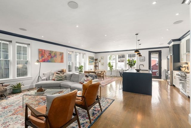 5 Caspian Way U:2, Boston, MA 02125