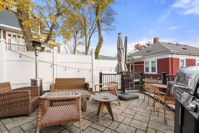 5 Caspian Way U:2, Boston, MA 02125