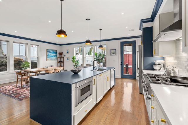5 Caspian Way U:2, Boston, MA 02125
