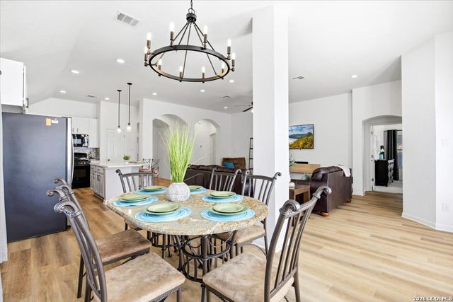 2818 Silverton Ct, San Antonio, TX 78261