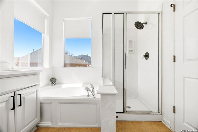 2818 Silverton Ct, San Antonio, TX 78261