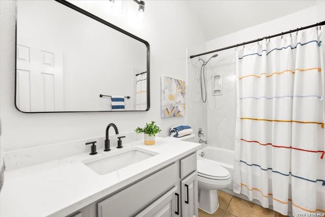 2818 Silverton Ct, San Antonio, TX 78261