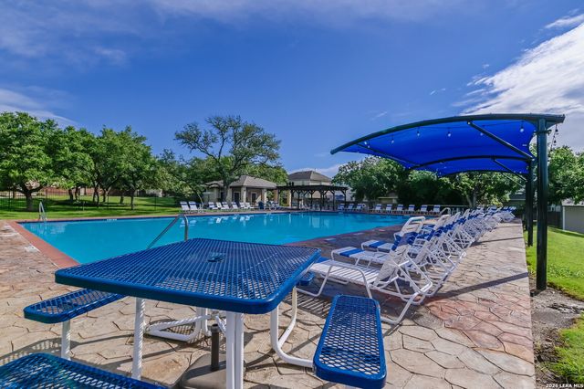 2818 Silverton Ct, San Antonio, TX 78261