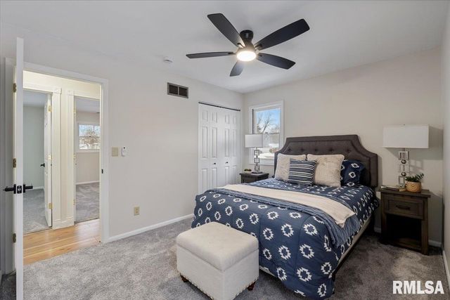 1005 5TH Street A, Hampton, IL 61256