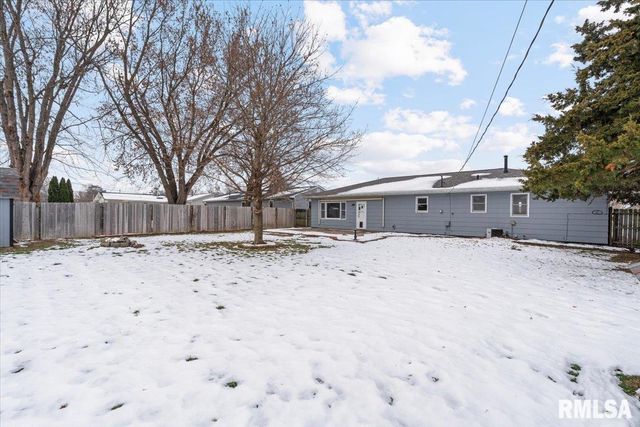 1005 5TH Street A, Hampton, IL 61256