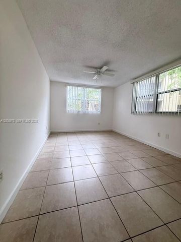 8333 Lake Dr 407, Doral, FL 33166