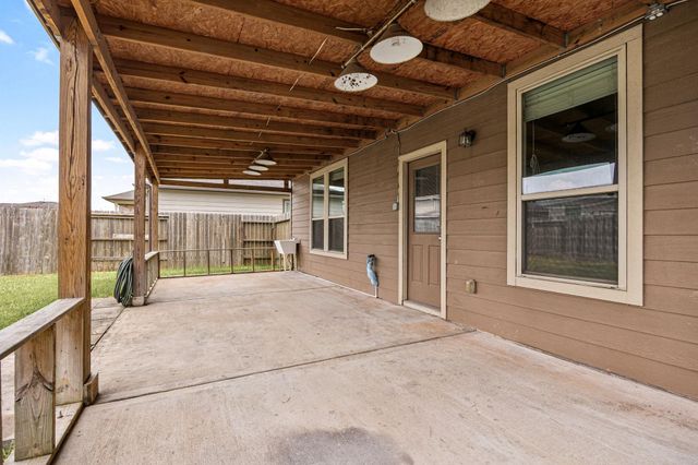 6727 Dayridge Lane, Houston, TX 77048