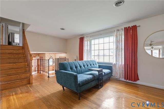 908 Yorkshire Rd, Colonial Heights, VA 23834