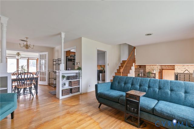 908 Yorkshire Rd, Colonial Heights, VA 23834