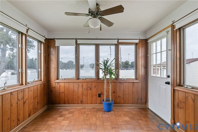 908 Yorkshire Rd, Colonial Heights, VA 23834