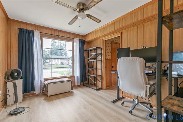 908 Yorkshire Rd, Colonial Heights, VA 23834