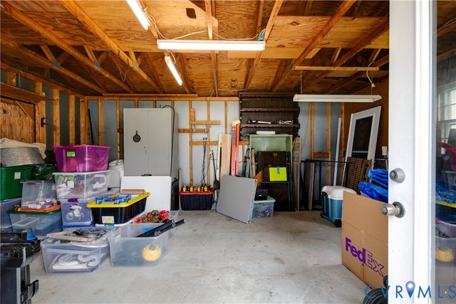 908 Yorkshire Rd, Colonial Heights, VA 23834