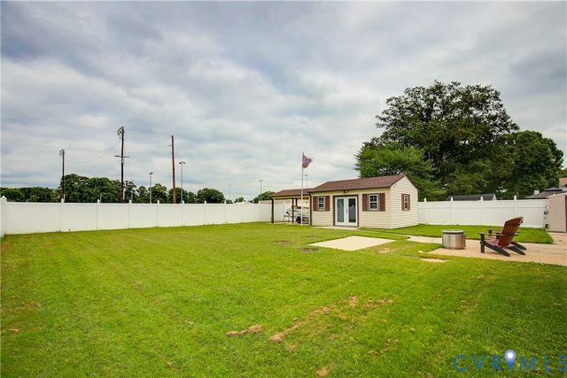 908 Yorkshire Rd, Colonial Heights, VA 23834