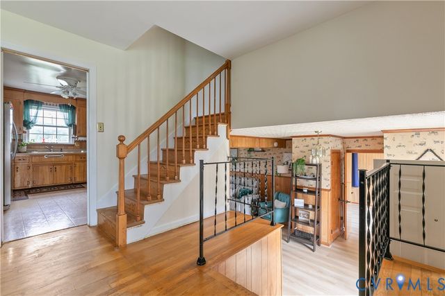 908 Yorkshire Rd, Colonial Heights, VA 23834