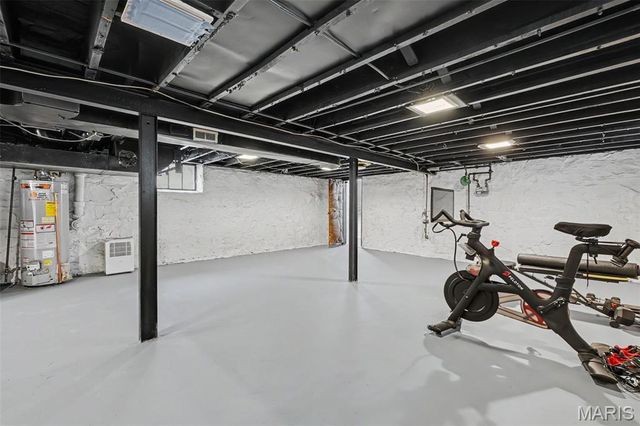 707 Bellavilla Drive, Bella Villa, MO 63125