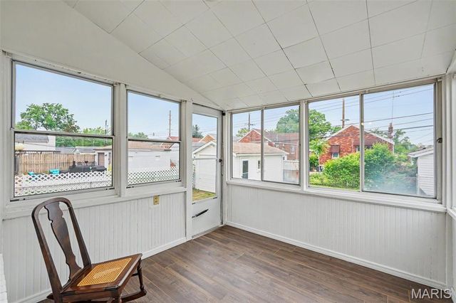 707 Bellavilla Drive, Bella Villa, MO 63125