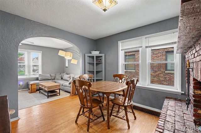 707 Bellavilla Drive, Bella Villa, MO 63125