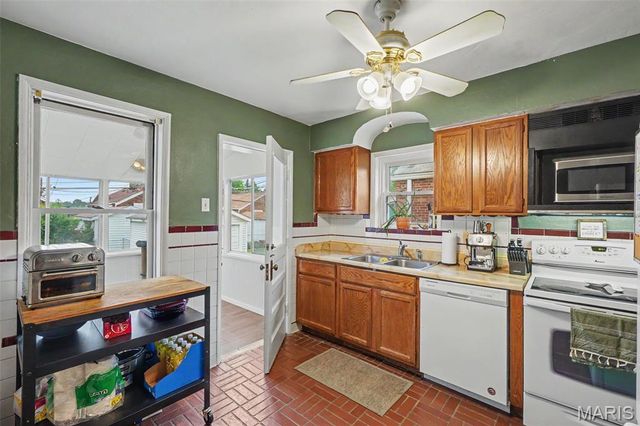 707 Bellavilla Drive, Bella Villa, MO 63125
