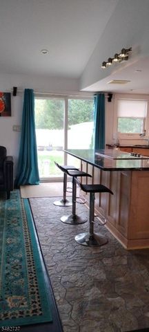 16 Washington St, Knowlton Twp., NJ 07832