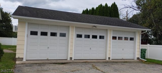 16 Washington St, Knowlton Twp., NJ 07832