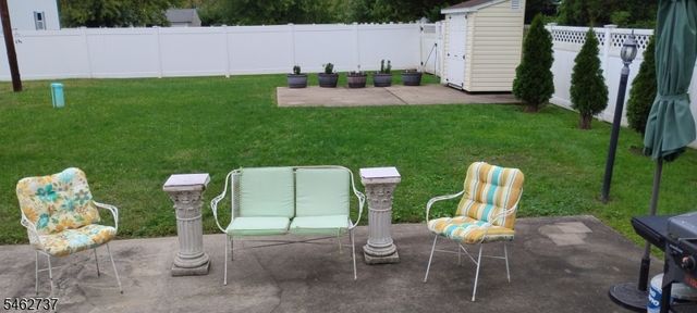 16 Washington St, Knowlton Twp., NJ 07832