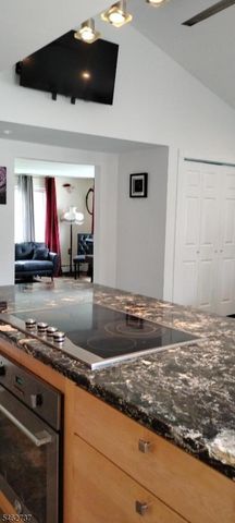 16 Washington St, Knowlton Twp., NJ 07832