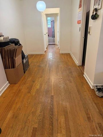 144-45 Sanford Ave 3F, Flushing, NY 11355