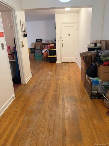144-45 Sanford Ave 3F, Flushing, NY 11355