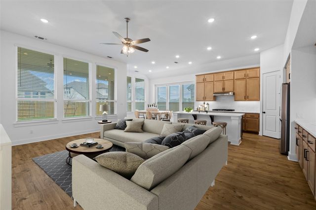 1332 Golden Celebration BND, Leander, TX 78641