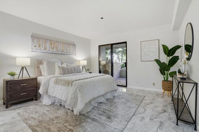 153 California Avenue F107, Palo Alto, CA 94306