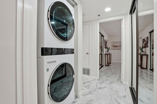 153 California Avenue F107, Palo Alto, CA 94306