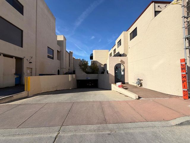 153 California Avenue F107, Palo Alto, CA 94306