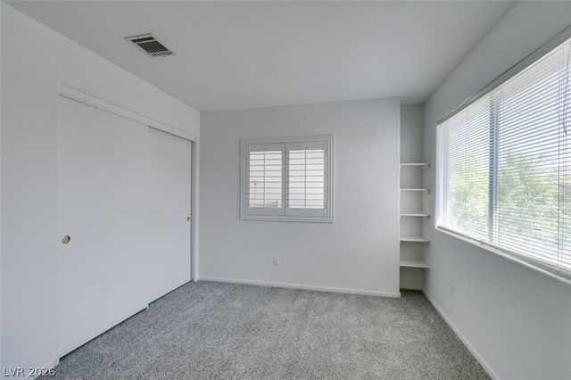 8012 Divine Drive, Las Vegas, NV 89128