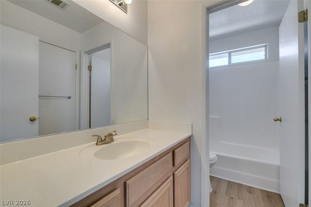 8012 Divine Drive, Las Vegas, NV 89128