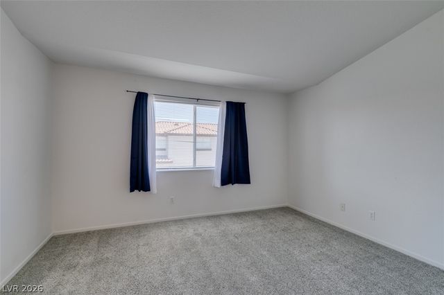 8012 Divine Drive, Las Vegas, NV 89128