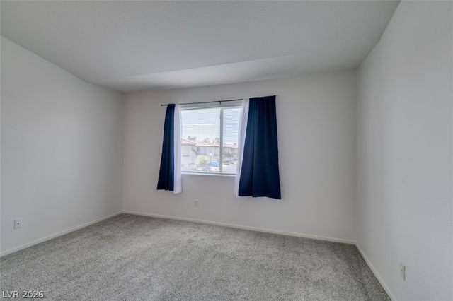 8012 Divine Drive, Las Vegas, NV 89128
