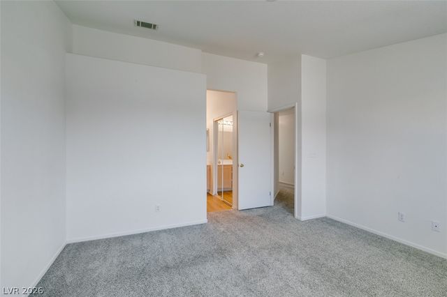 8012 Divine Drive, Las Vegas, NV 89128