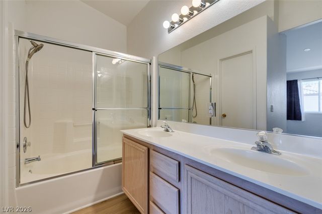 8012 Divine Drive, Las Vegas, NV 89128