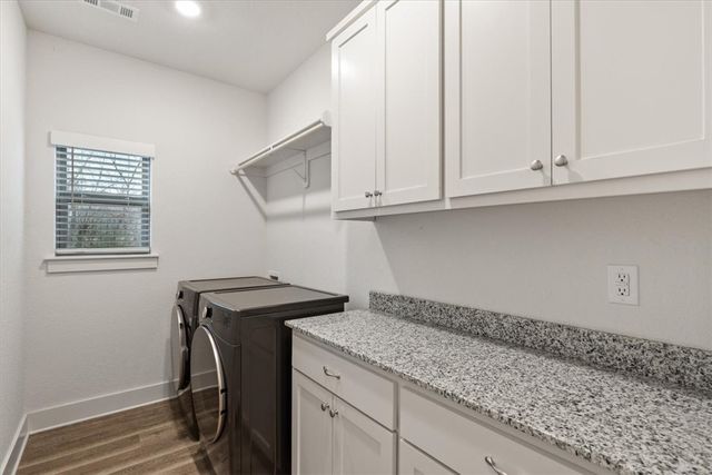 8 Lockhart Place, Bella Vista, AR 72715