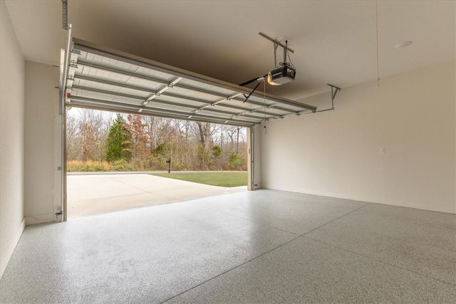 8 Lockhart Place, Bella Vista, AR 72715