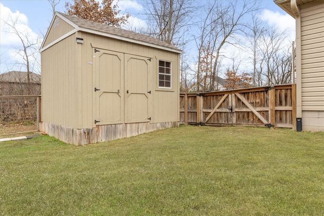 8 Lockhart Place, Bella Vista, AR 72715