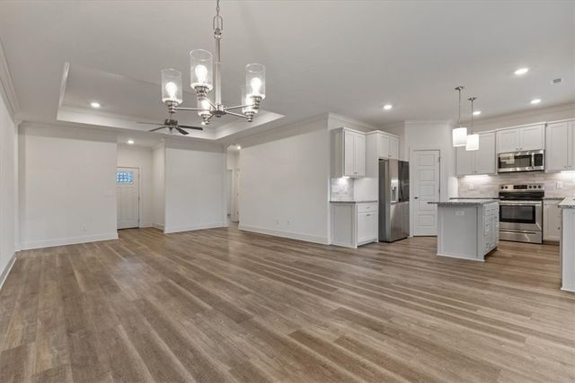 8 Lockhart Place, Bella Vista, AR 72715