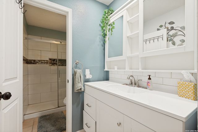 8310 Babe Ruth, San Antonio, TX 78240