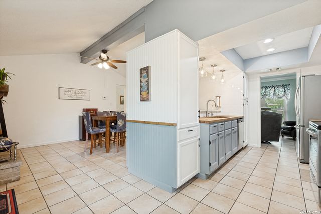 8310 Babe Ruth, San Antonio, TX 78240