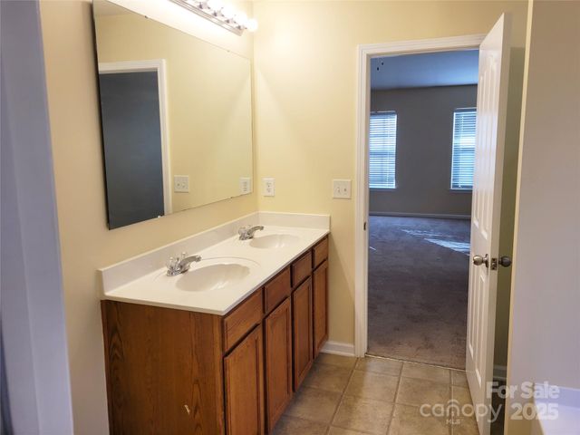 13008 Rothe House Road, Charlotte, NC 28273