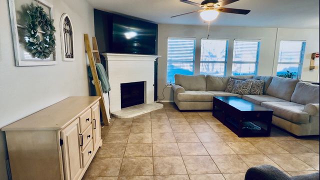 1578 Crown View Drive, Little Elm, TX 75068